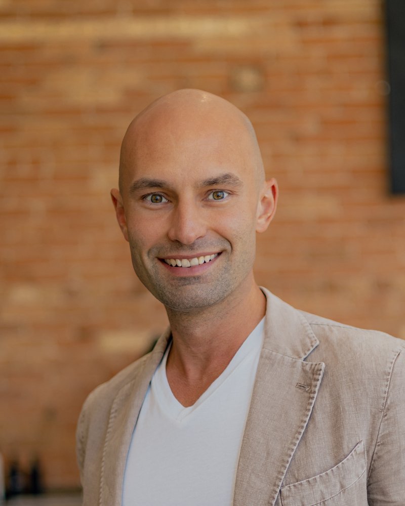 Bruce Sawinski, executive leader, growth advisor, and host of the Don't Playboy podcast